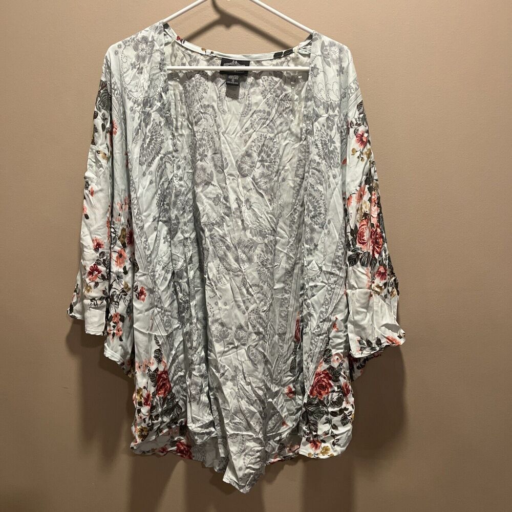 Angie Women's White Pink Floral Kimono Open Cardigan S Flowy Boho Cottage Blooms